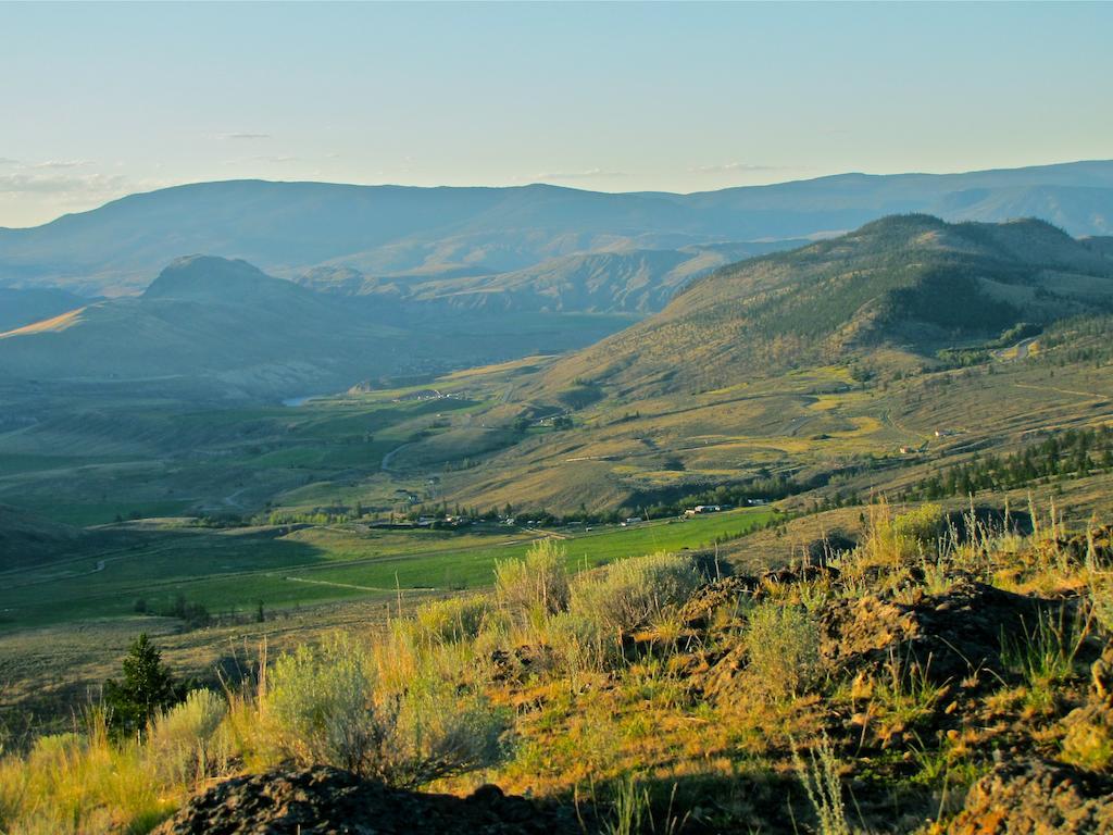 Sundance Guest Ranch Villa Ashcroft Bagian luar foto